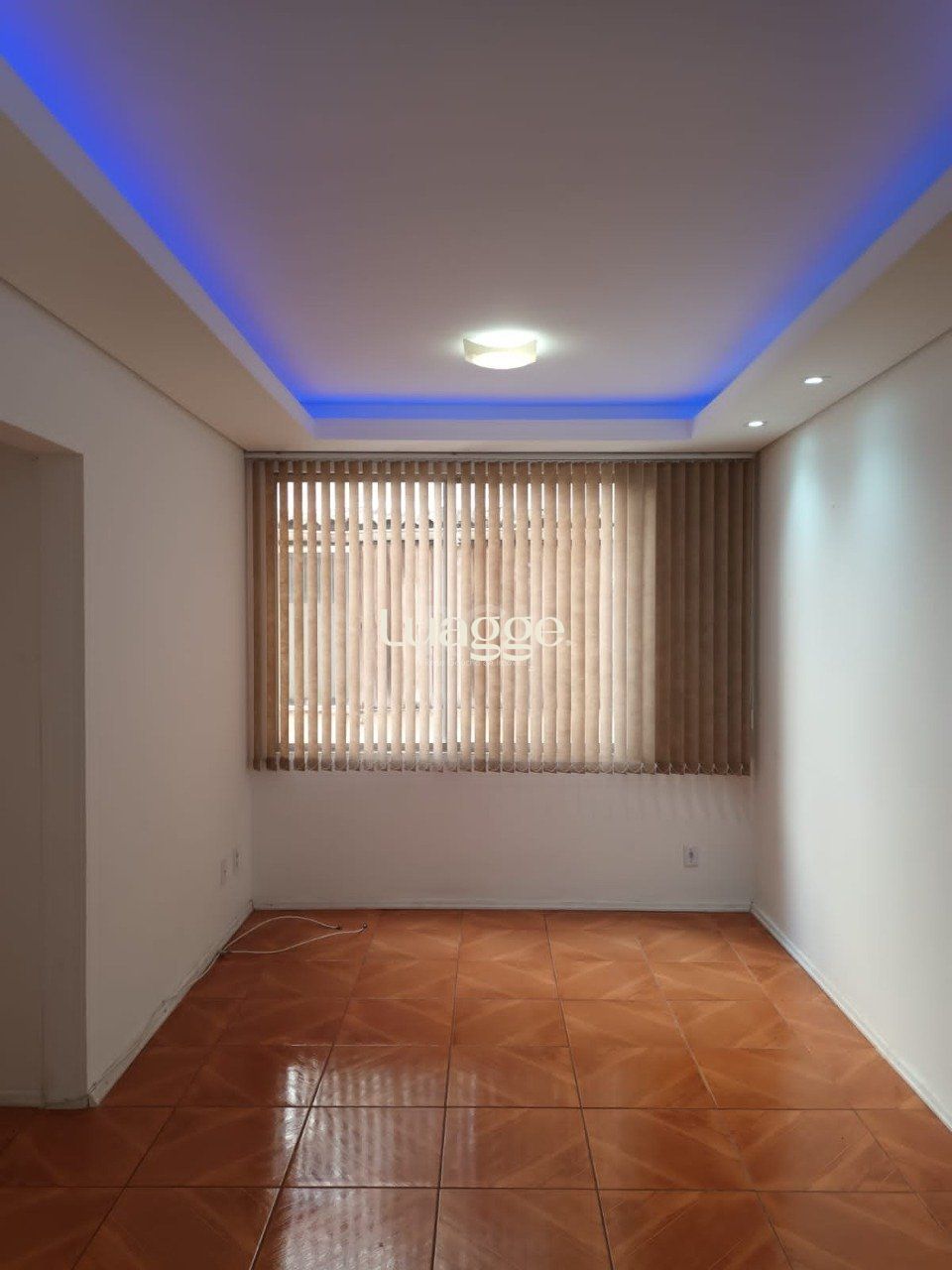 Apartamento à venda com 2 quartos, 72m² - Foto 1