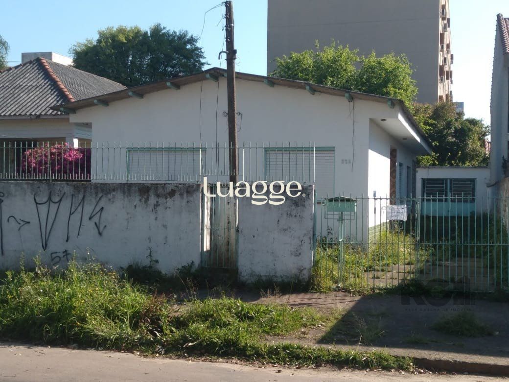 Casa à venda com 3 quartos, 102m² - Foto 1