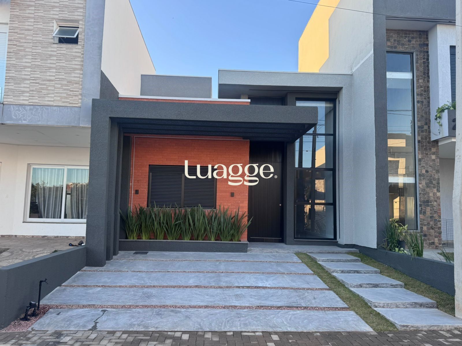 Casa de Condomínio à venda com 3 quartos, 156m² - Foto 1