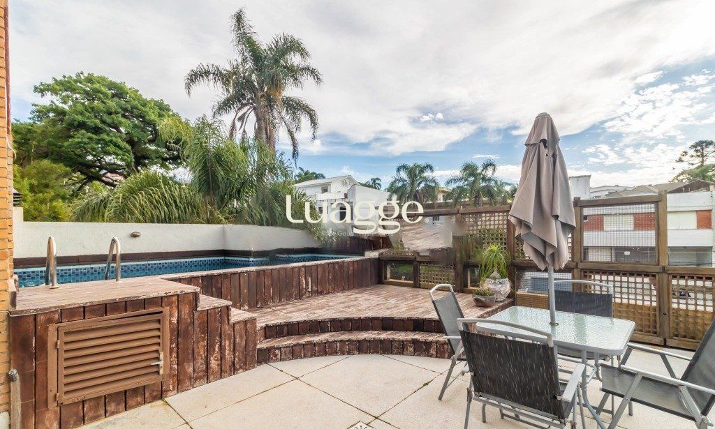 Casa de Condomínio à venda com 3 quartos, 383m² - Foto 1