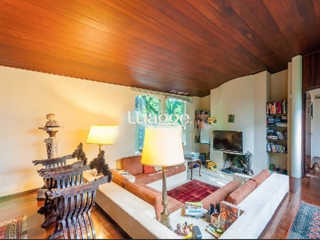 Casa à venda com 5 quartos, 441m² - Foto 2