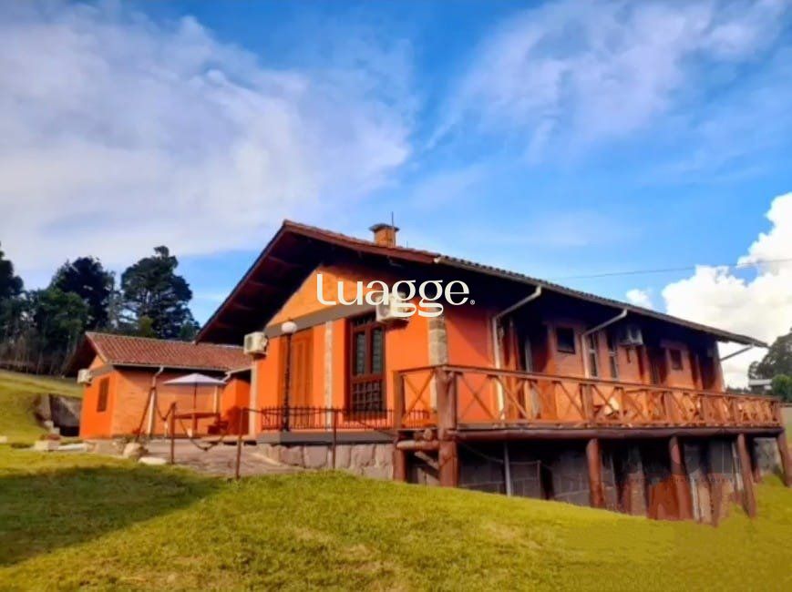 Casa à venda com 7 quartos, 402m² - Foto 1