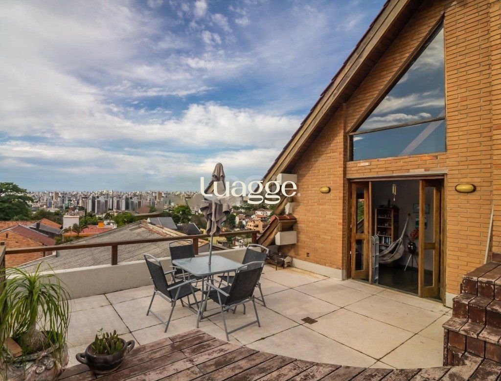 Casa de Condomínio à venda com 3 quartos, 383m² - Foto 2