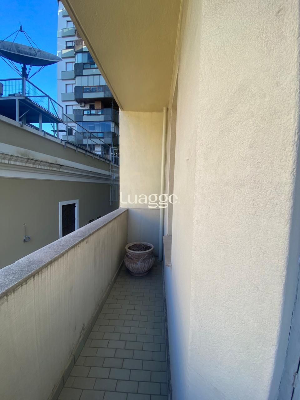 Apartamento à venda com 3 quartos, 162m² - Foto 6