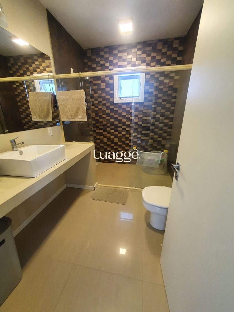 Casa, 3 quartos, 319 m² - Foto 13