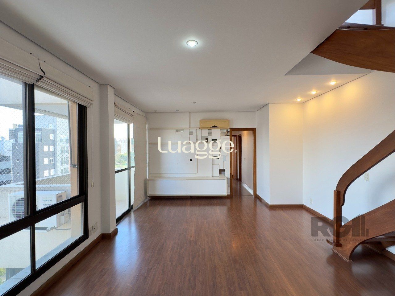 Cobertura à venda com 2 quartos, 179m² - Foto 2