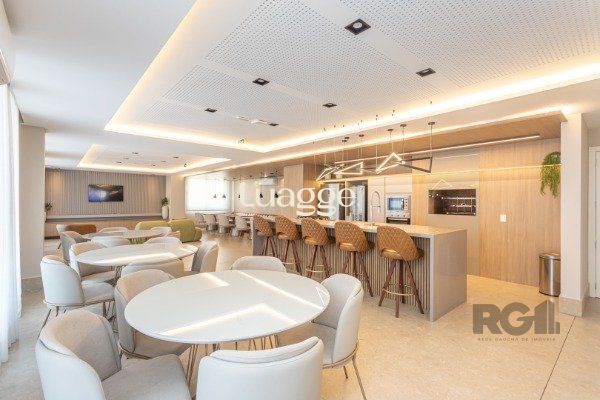 Apartamento à venda com 2 quartos, 101m² - Foto 2