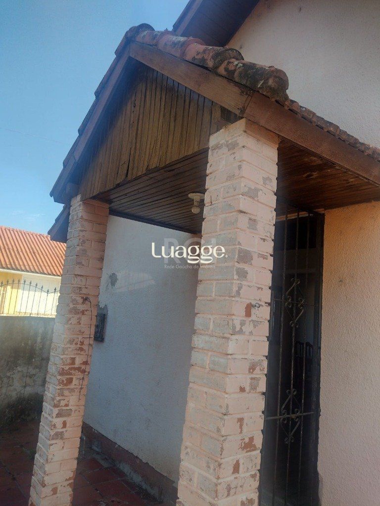 Casa à venda com 2 quartos, 78m² - Foto 1