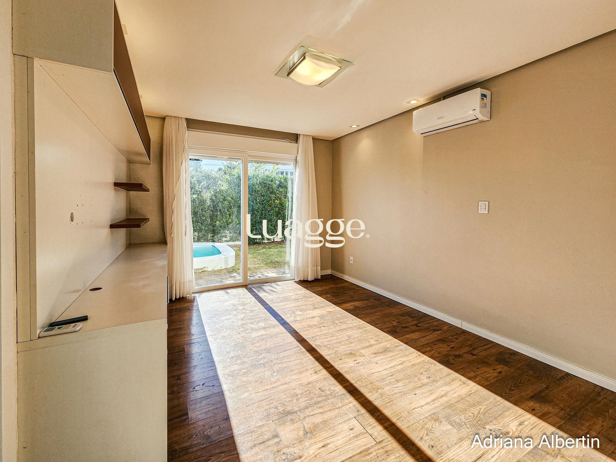 Casa de Condomínio à venda com 3 quartos, 250m² - Foto 24