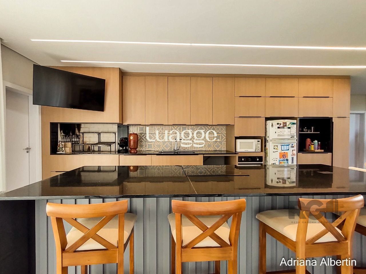 Casa de Condomínio à venda com 3 quartos, 251m² - Foto 9