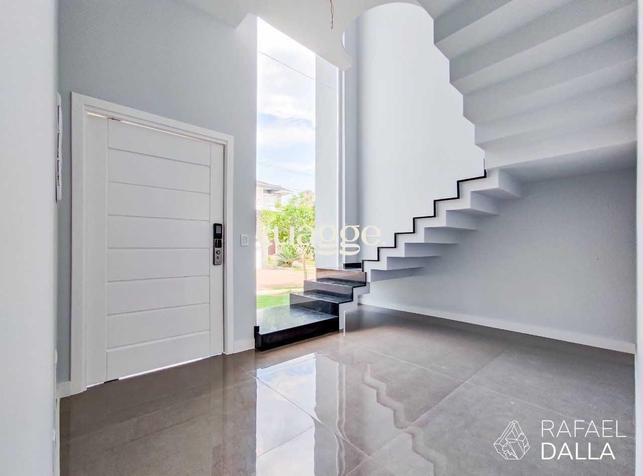 Casa de Condomínio à venda com 4 quartos, 292m² - Foto 3