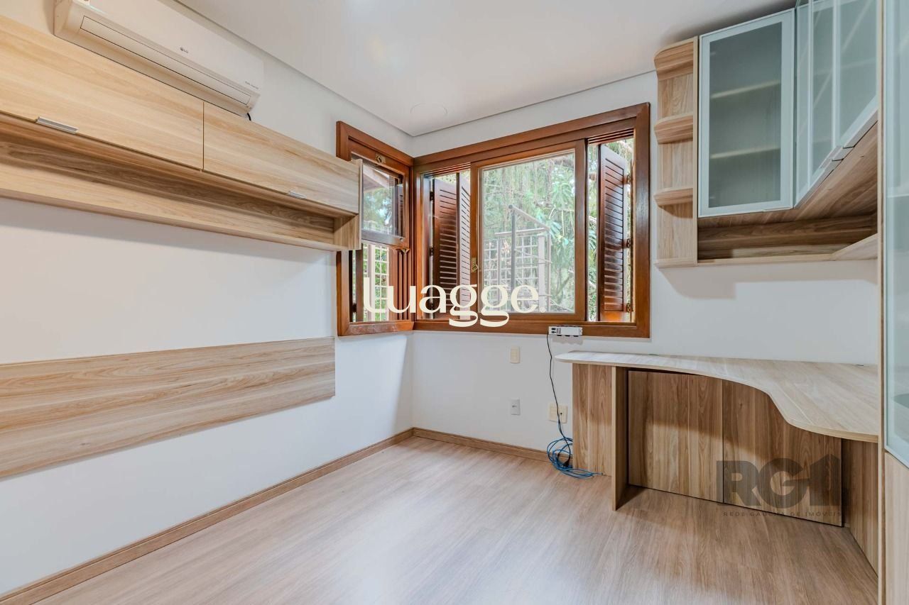 Casa de Condomínio à venda com 3 quartos, 297m² - Foto 18