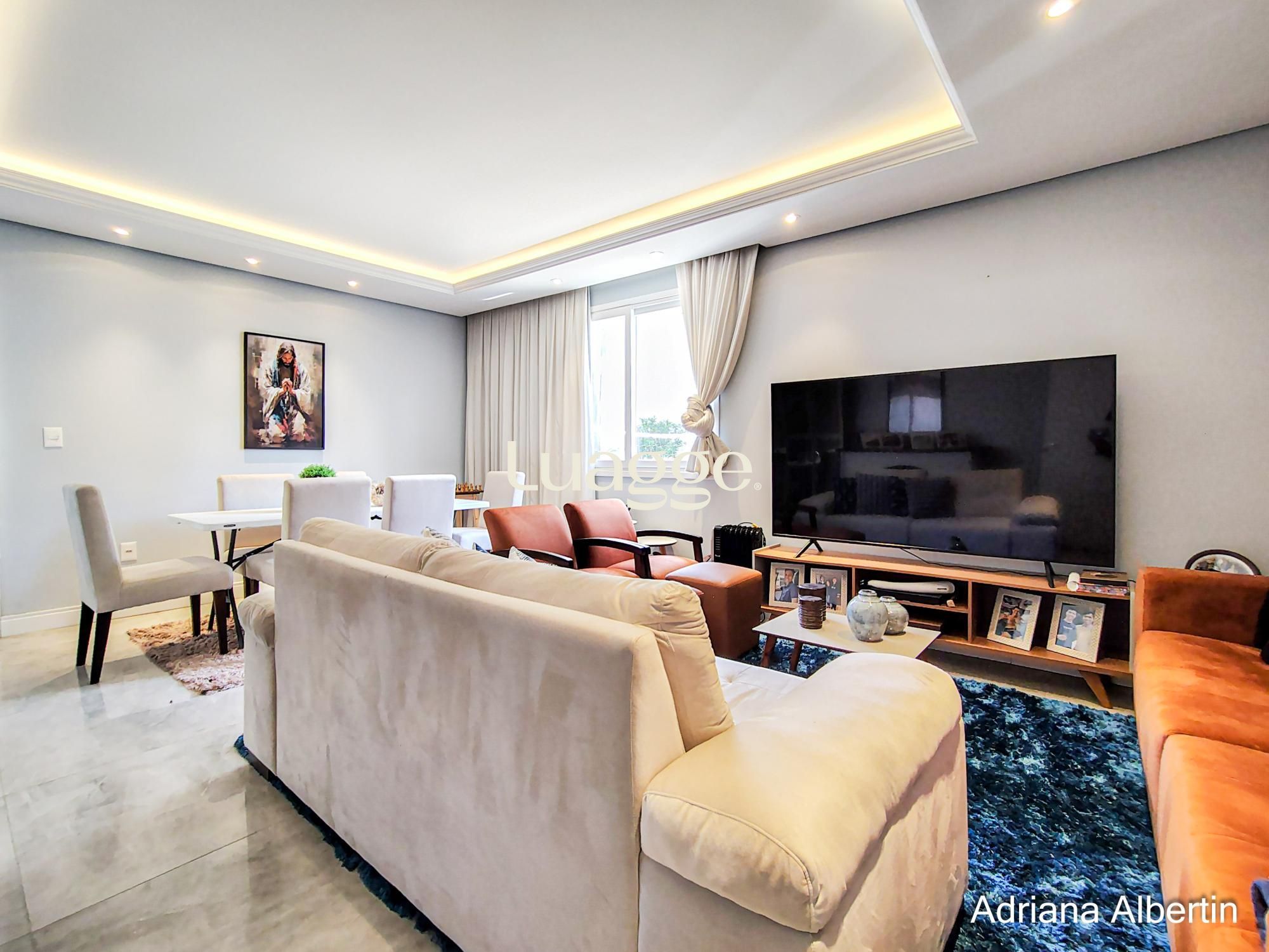 Casa à venda com 5 quartos, 281m² - Foto 4