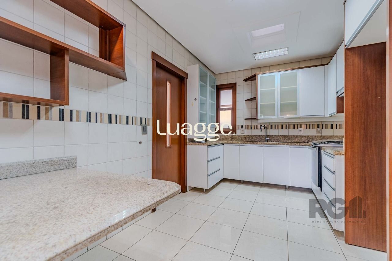 Casa de Condomínio à venda com 3 quartos, 297m² - Foto 10