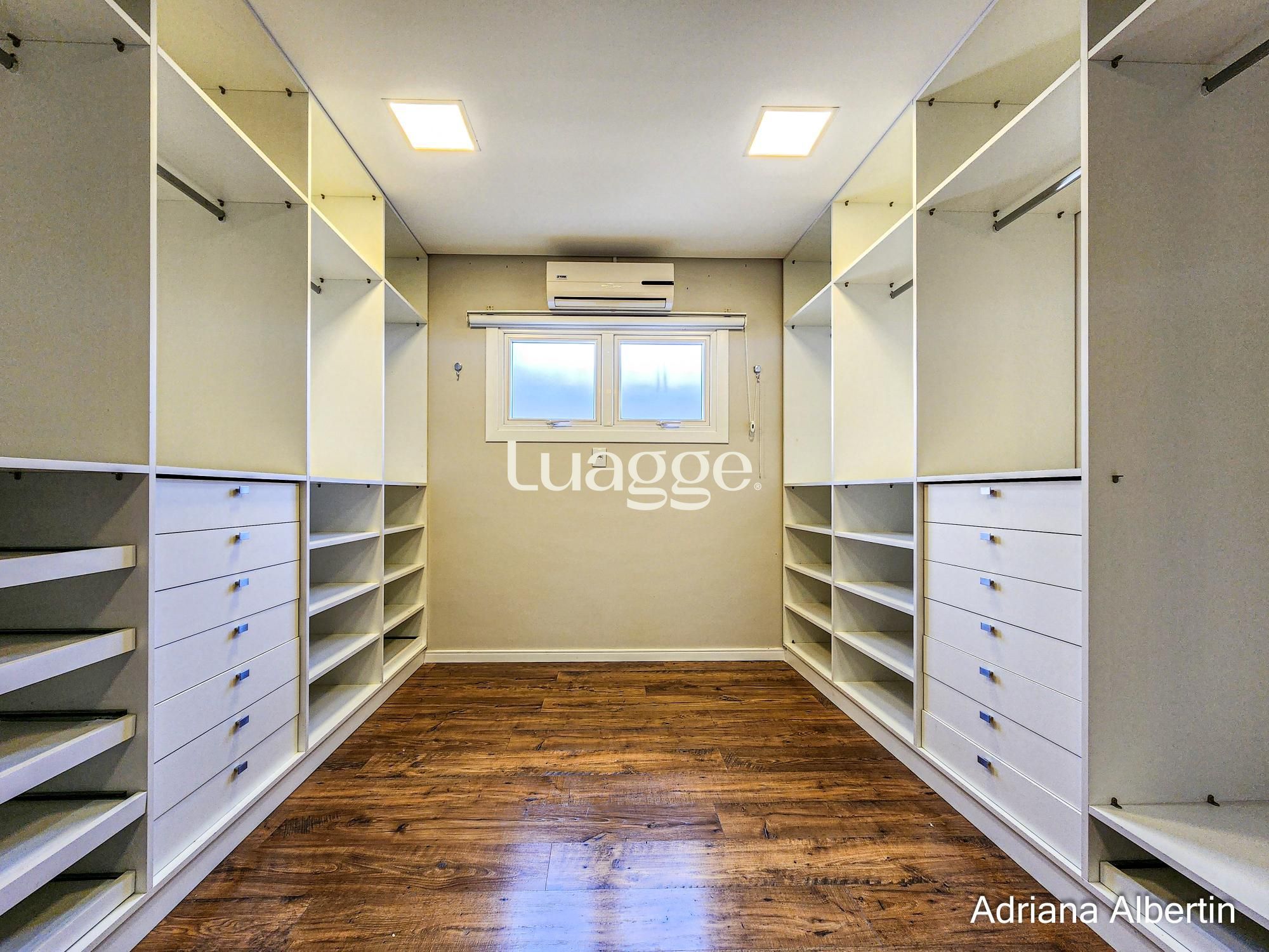 Casa de Condomínio à venda com 3 quartos, 250m² - Foto 28