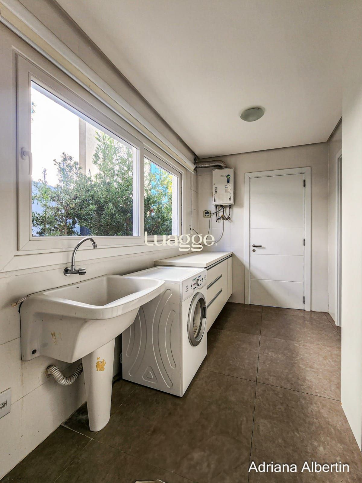 Casa de Condomínio à venda com 3 quartos, 250m² - Foto 18