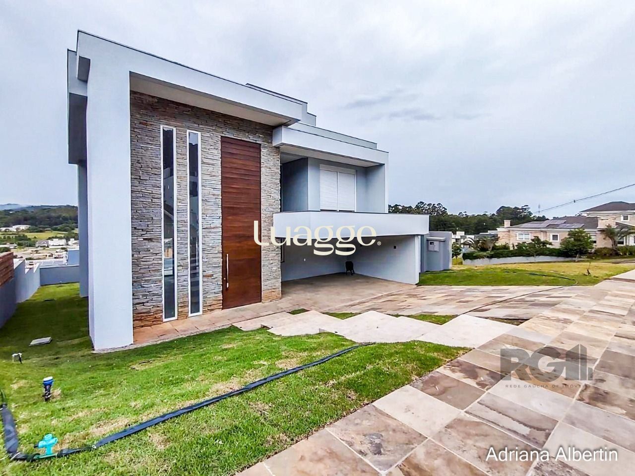 Casa de Condomínio à venda com 3 quartos, 287m² - Foto 2