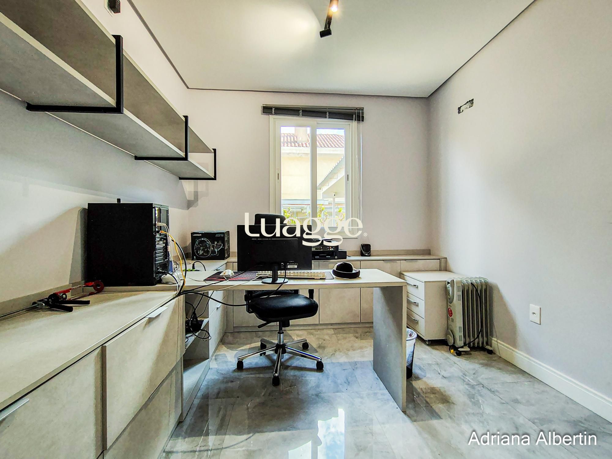 Casa à venda com 5 quartos, 281m² - Foto 16