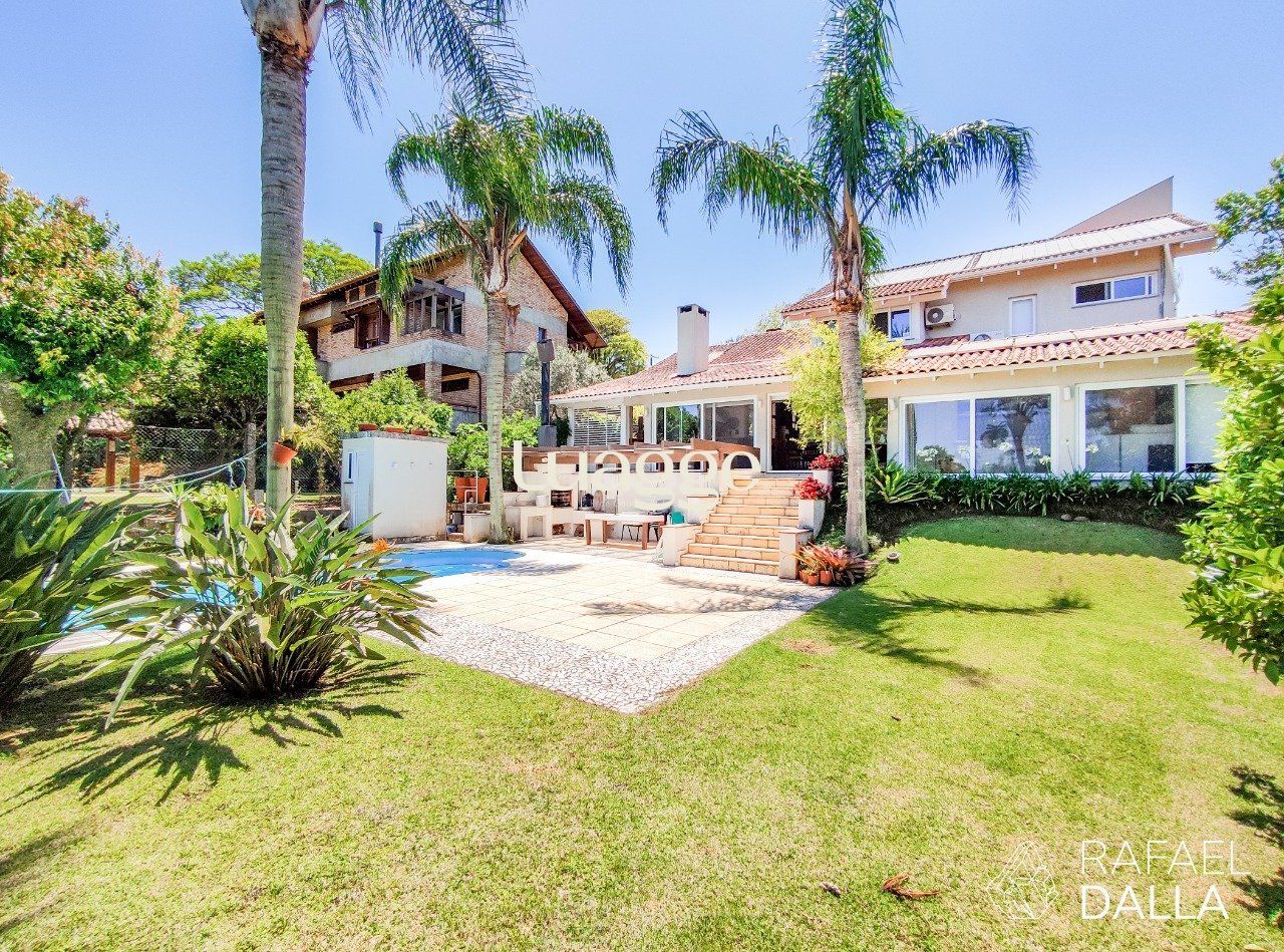Casa de Condomínio à venda com 3 quartos, 449m² - Foto 1
