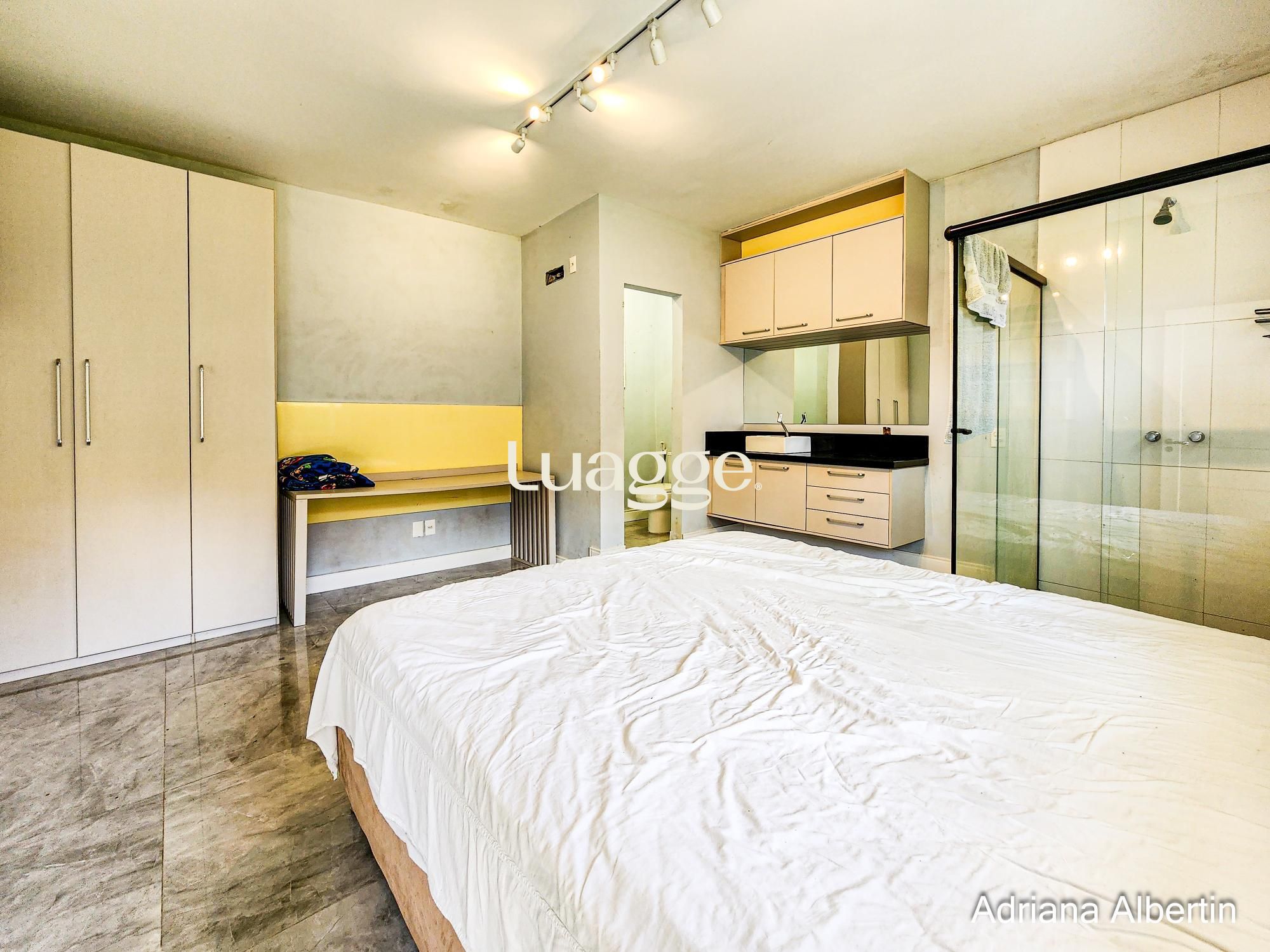 Casa à venda com 5 quartos, 281m² - Foto 34