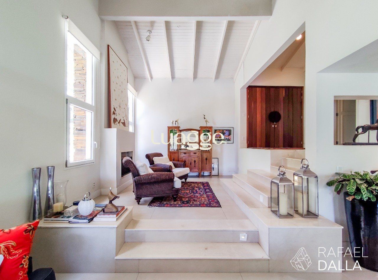 Casa de Condomínio à venda com 3 quartos, 449m² - Foto 4