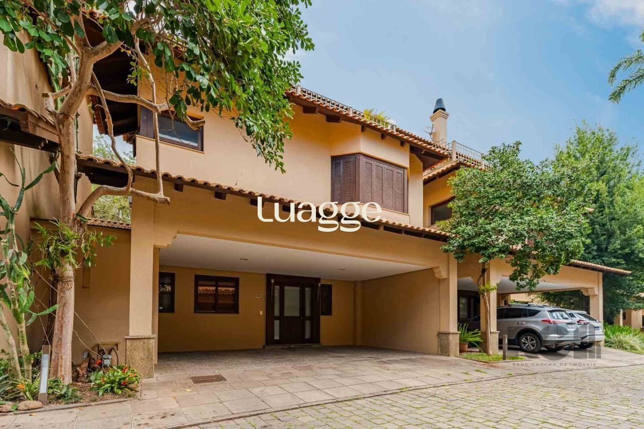 Casa de Condomínio à venda com 3 quartos, 297m² - Foto 1