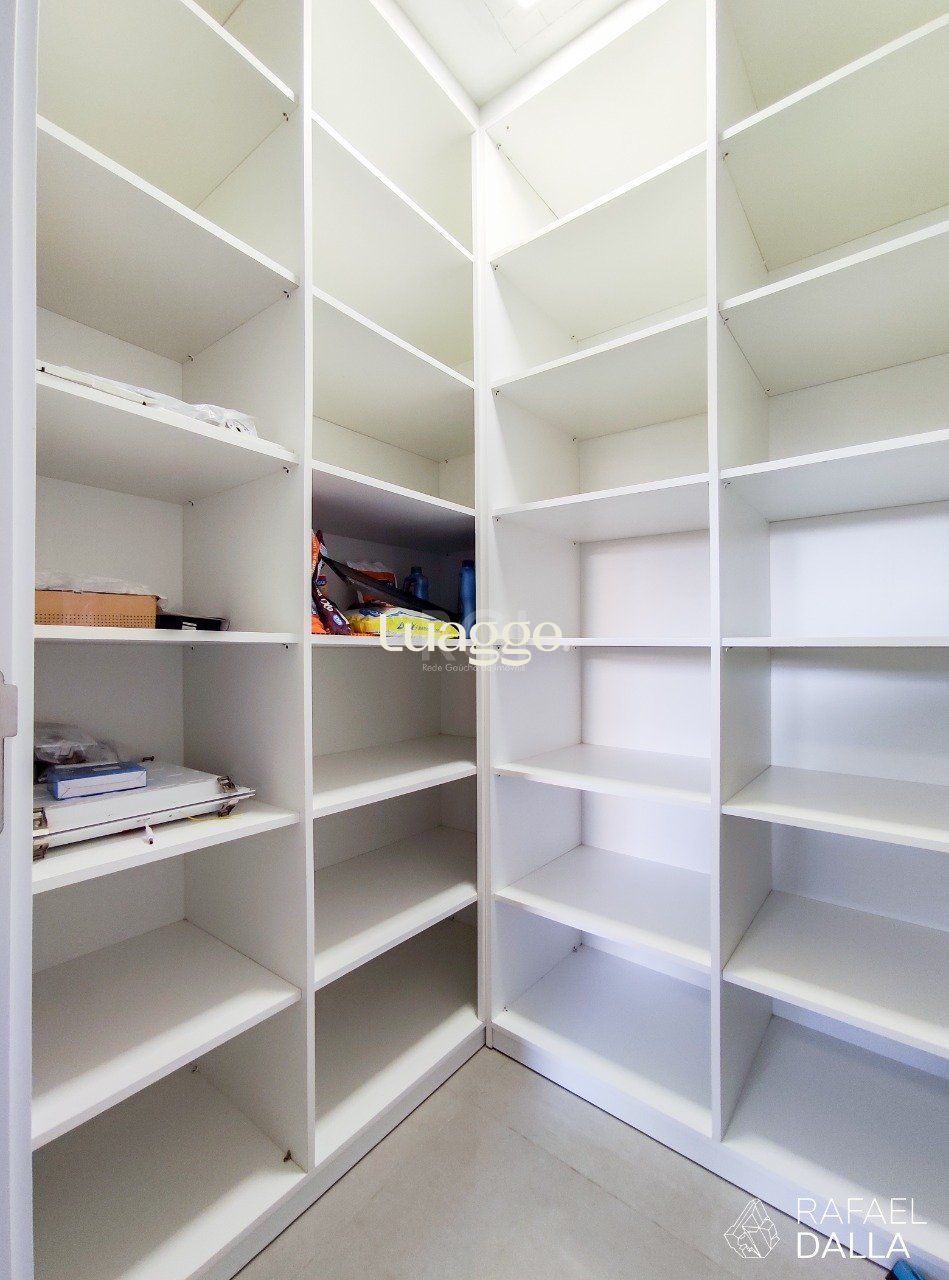Casa de Condomínio à venda com 4 quartos, 290m² - Foto 19