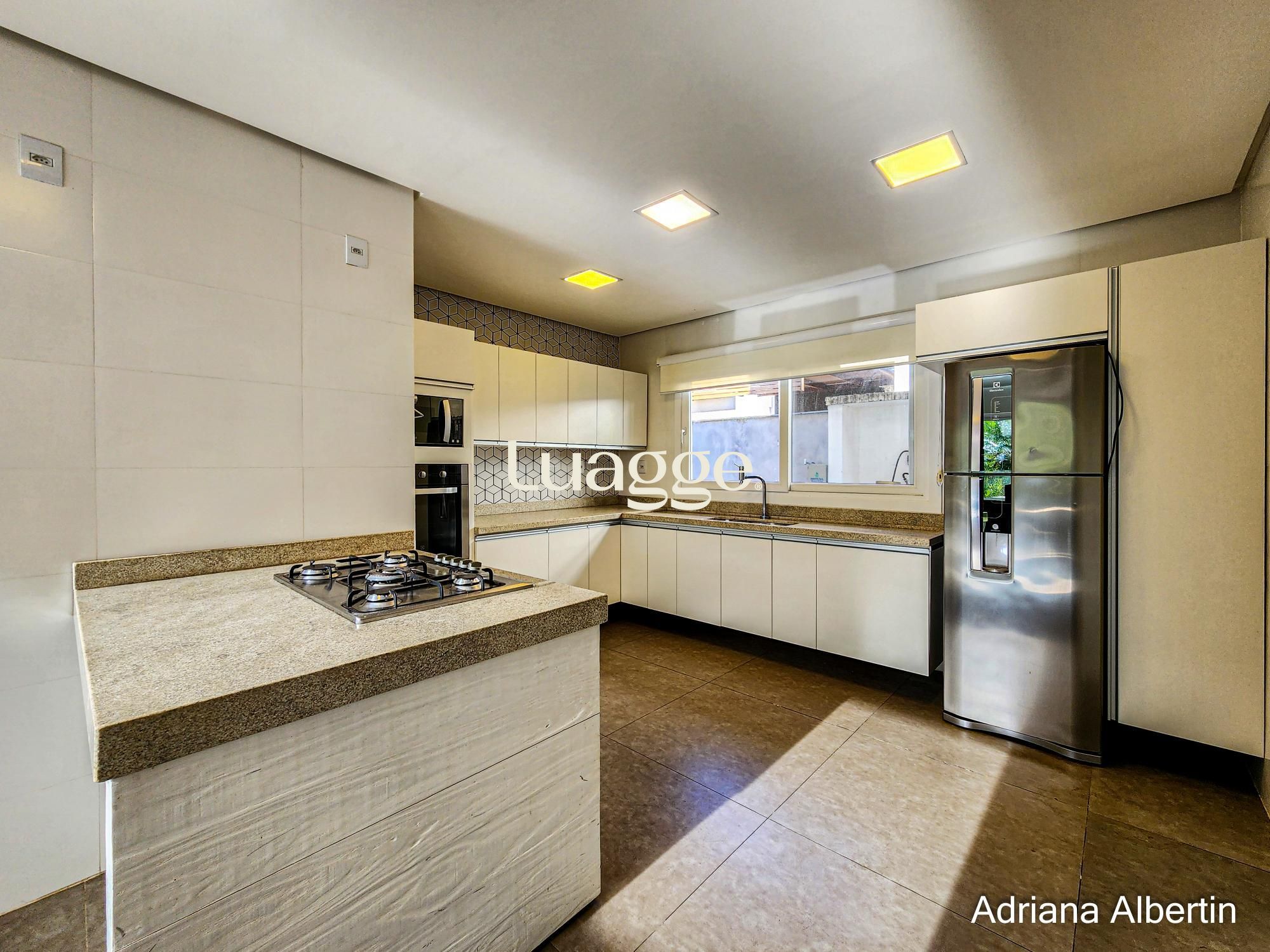 Casa de Condomínio à venda com 3 quartos, 250m² - Foto 14