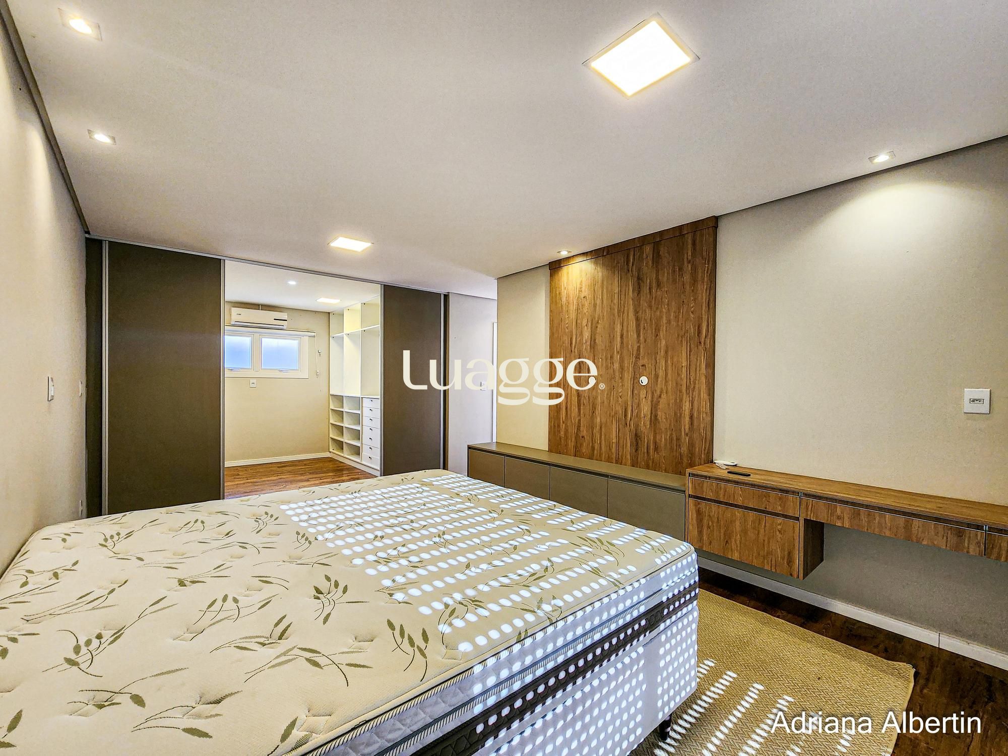 Casa de Condomínio à venda com 3 quartos, 250m² - Foto 26