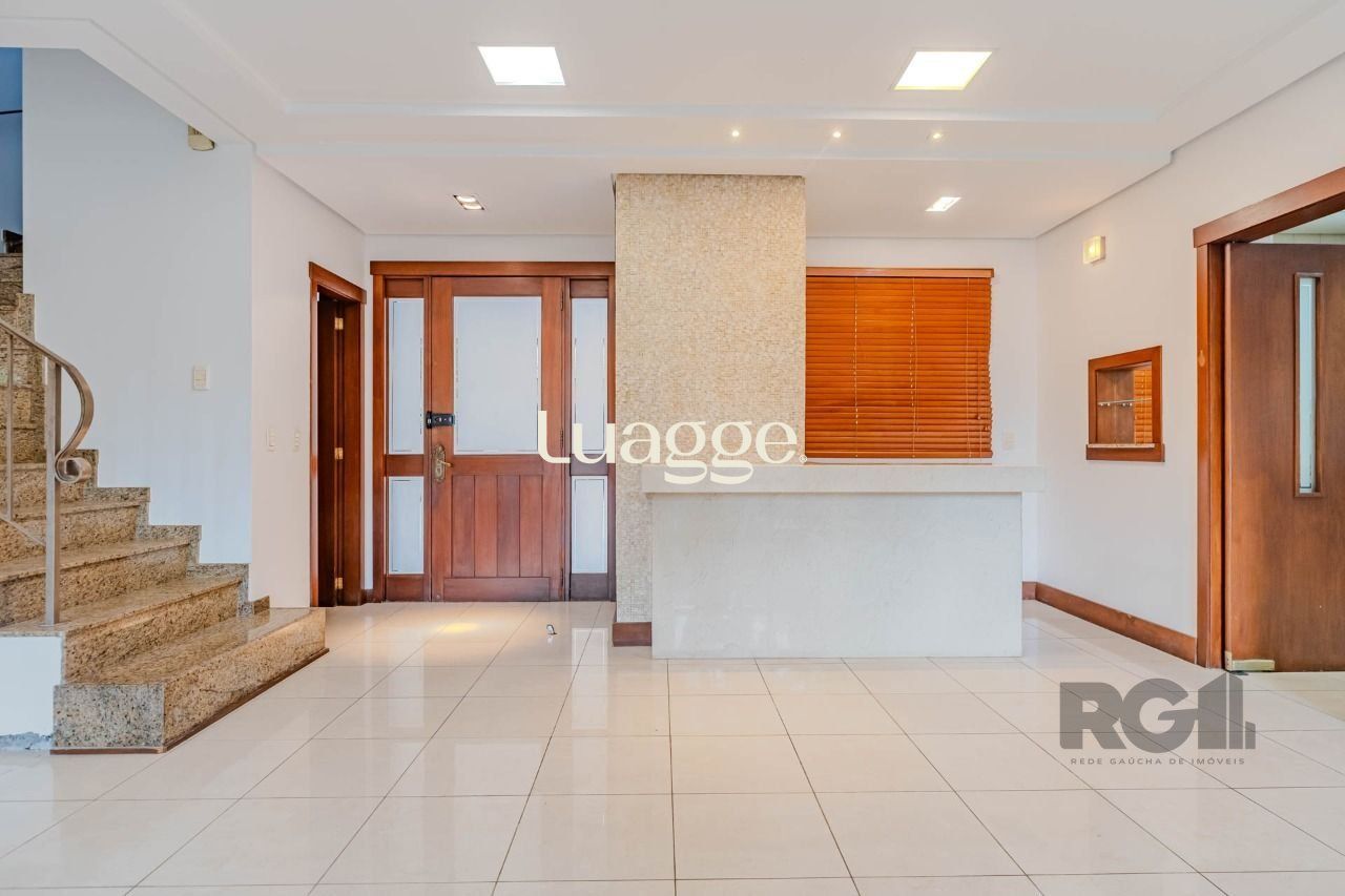 Casa de Condomínio à venda com 3 quartos, 297m² - Foto 4