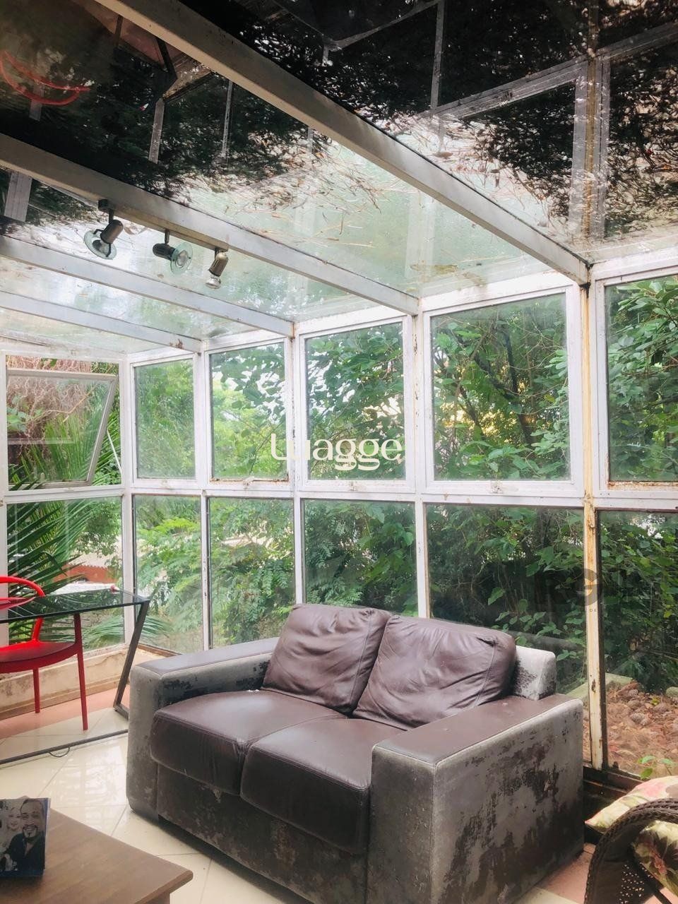 Casa à venda com 4 quartos, 359m² - Foto 10
