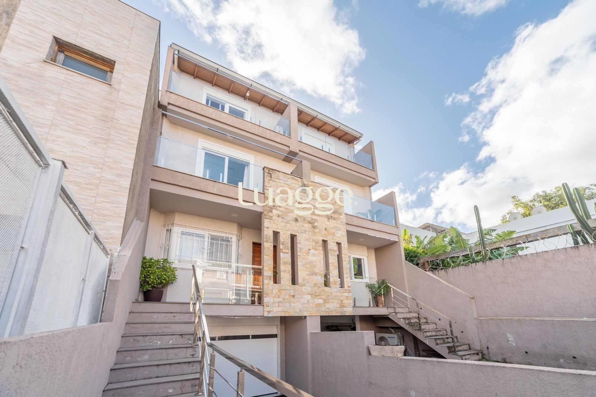Casa à venda com 3 quartos, 177m² - Foto 2