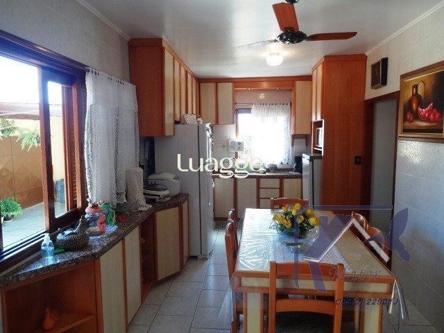 Casa à venda com 4 quartos, 320m² - Foto 9