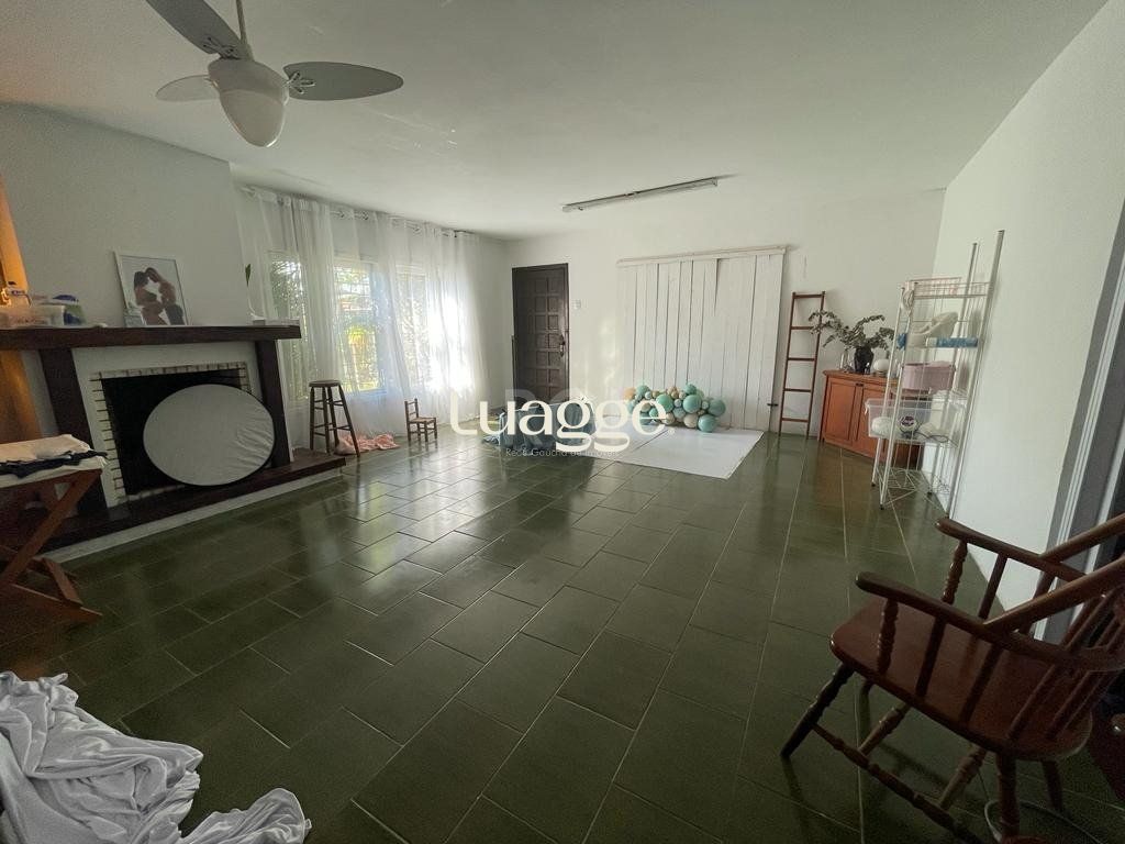 Casa à venda com 5 quartos, 399m² - Foto 2