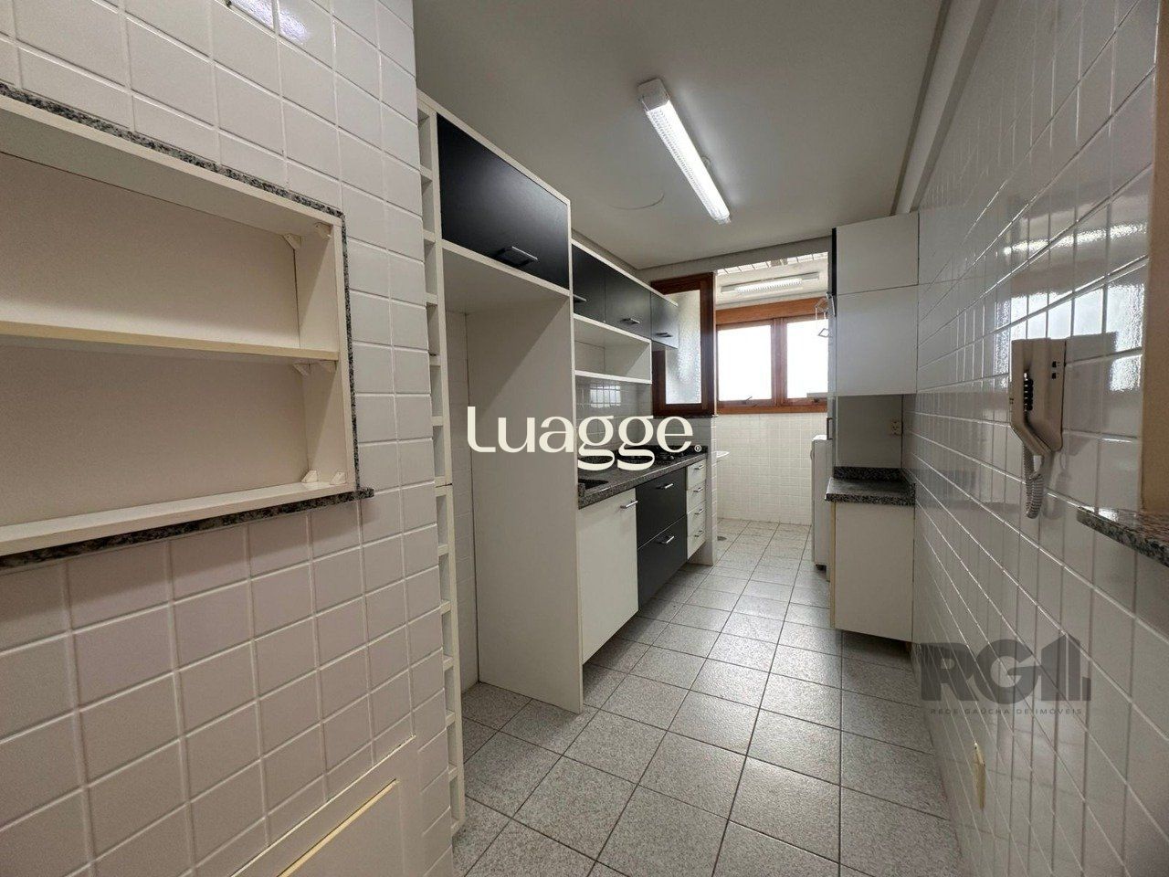 Apartamento à venda com 2 quartos, 69m² - Foto 5