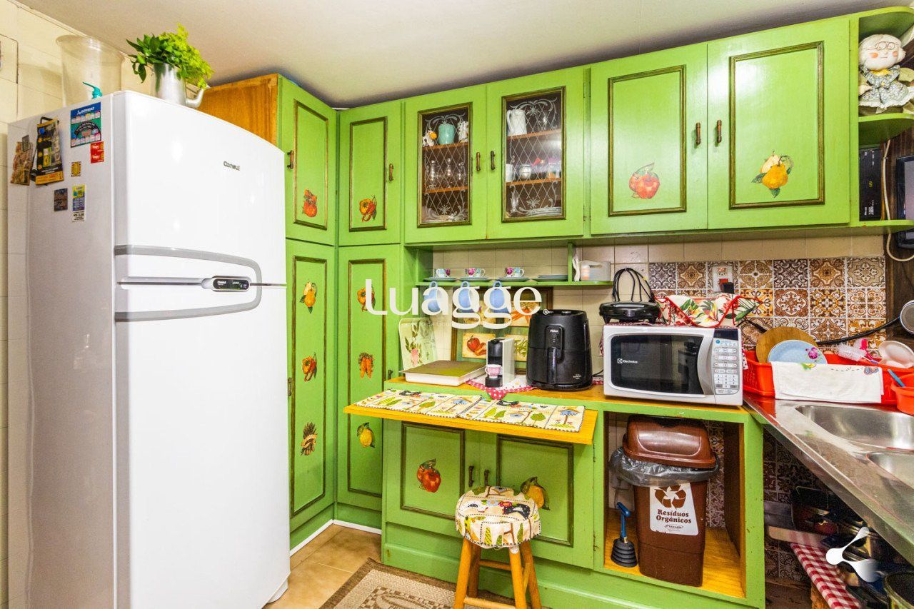 Casa de Condomínio à venda com 4 quartos, 233m² - Foto 32