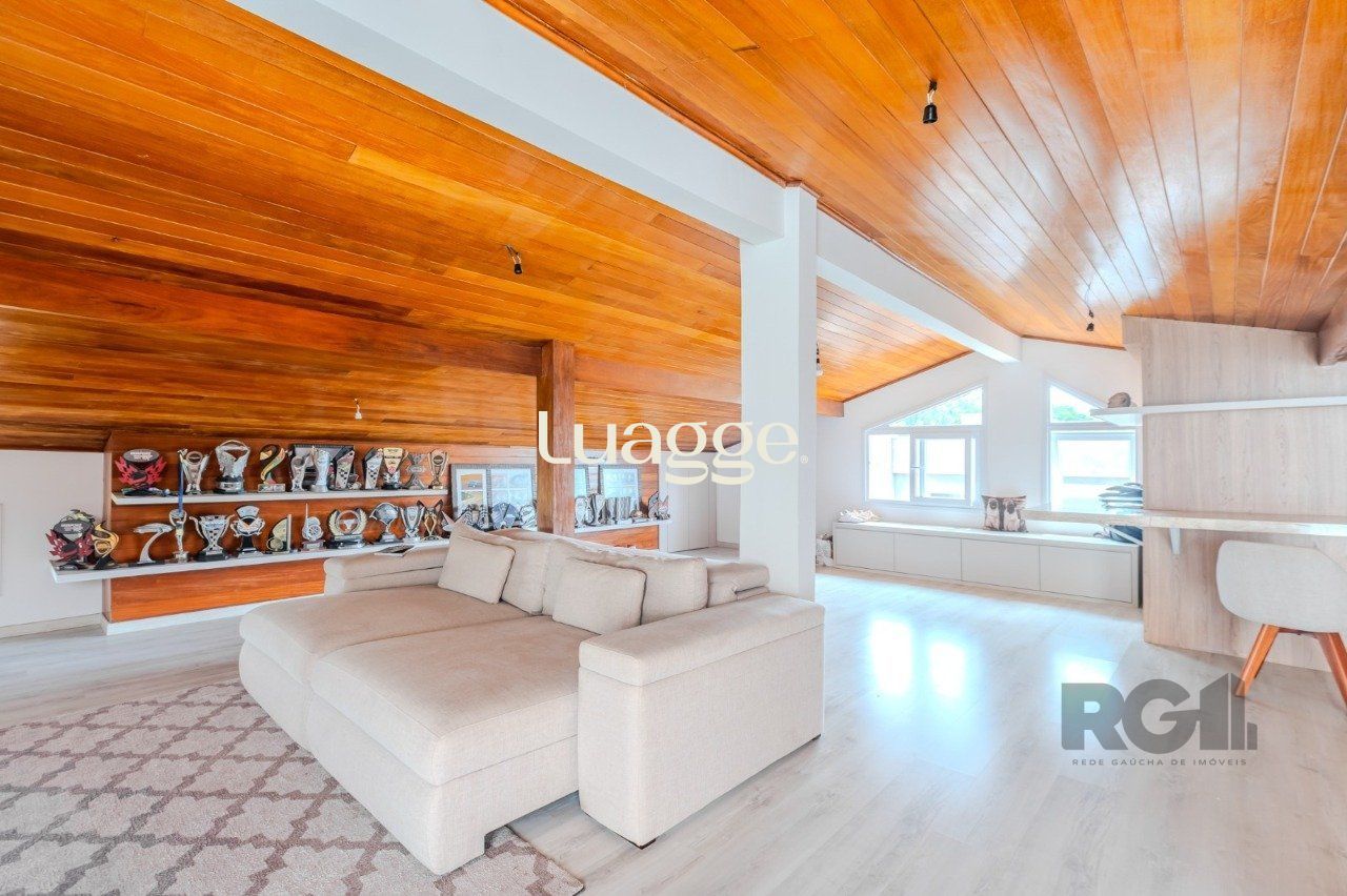 Casa à venda com 3 quartos, 216m² - Foto 9