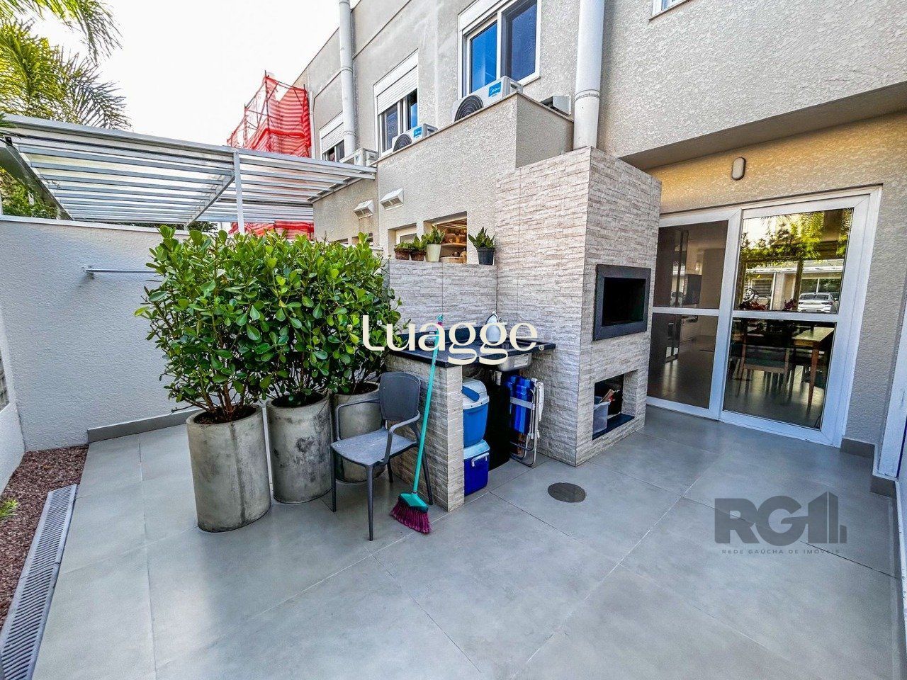 Casa de Condomínio à venda com 4 quartos, 164m² - Foto 3
