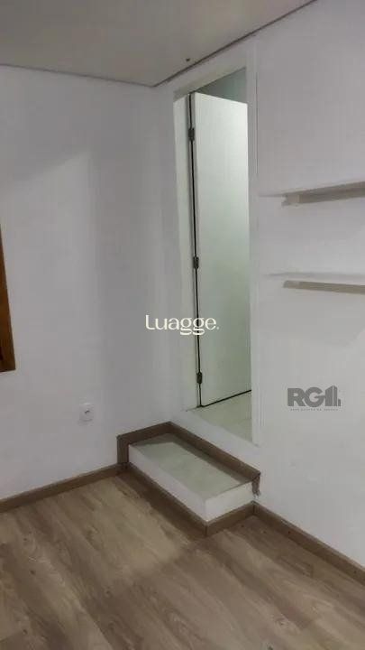 Casa à venda com 3 quartos, 68m² - Foto 7