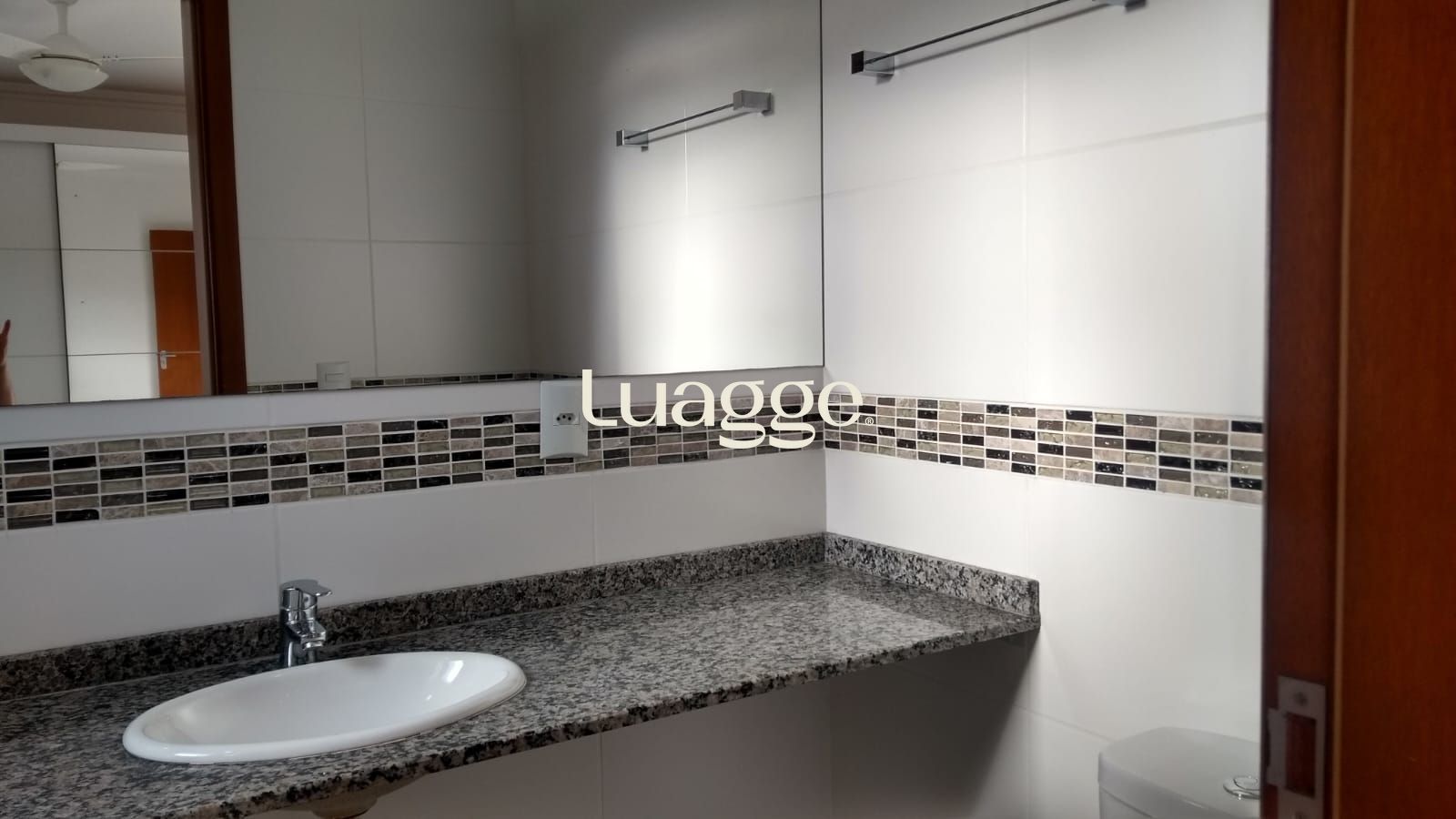 Apartamento à venda com 2 quartos, 67m² - Foto 17