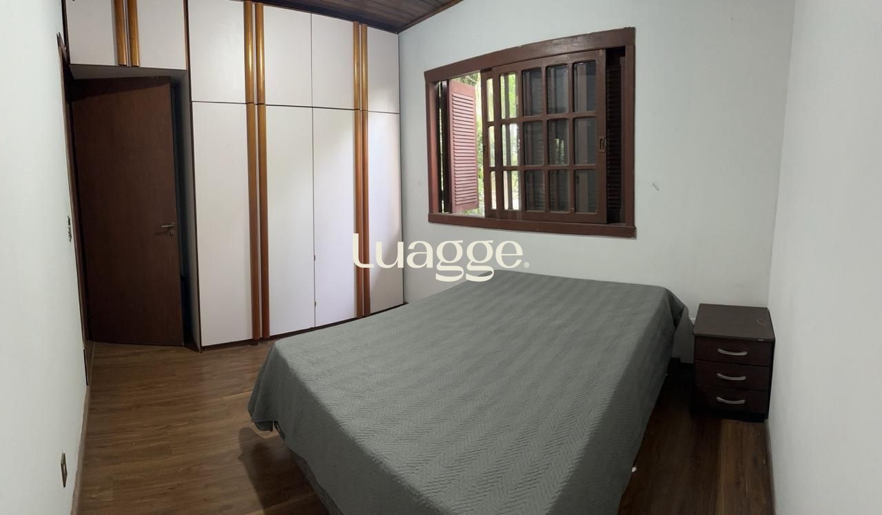 Casa à venda com 3 quartos, 282m² - Foto 18