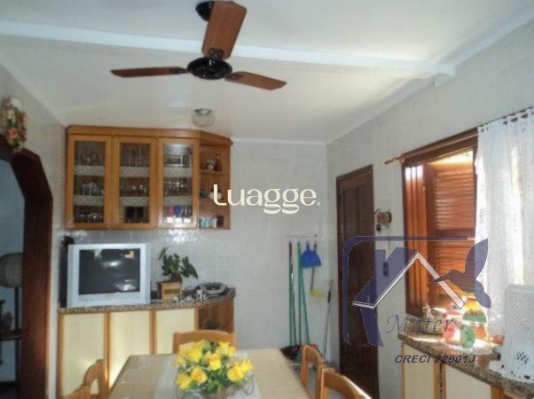 Casa à venda com 4 quartos, 320m² - Foto 7
