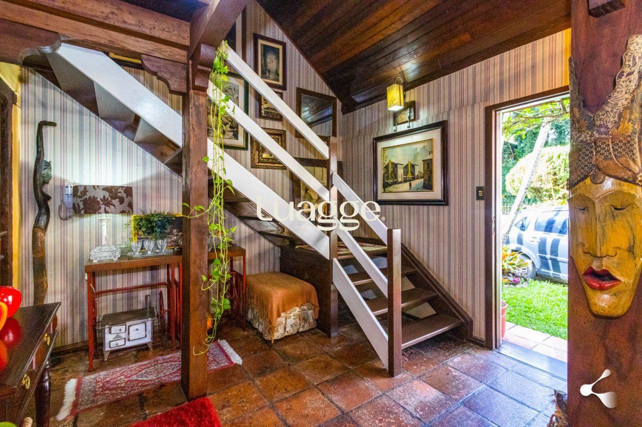 Casa de Condomínio à venda com 4 quartos, 233m² - Foto 9