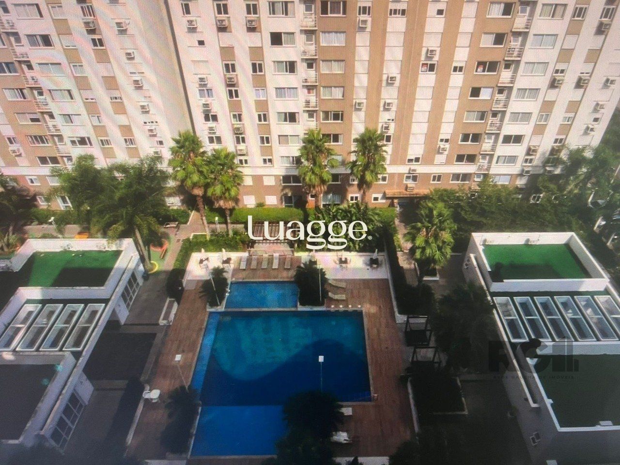 Apartamento à venda com 2 quartos, 64m² - Foto 1
