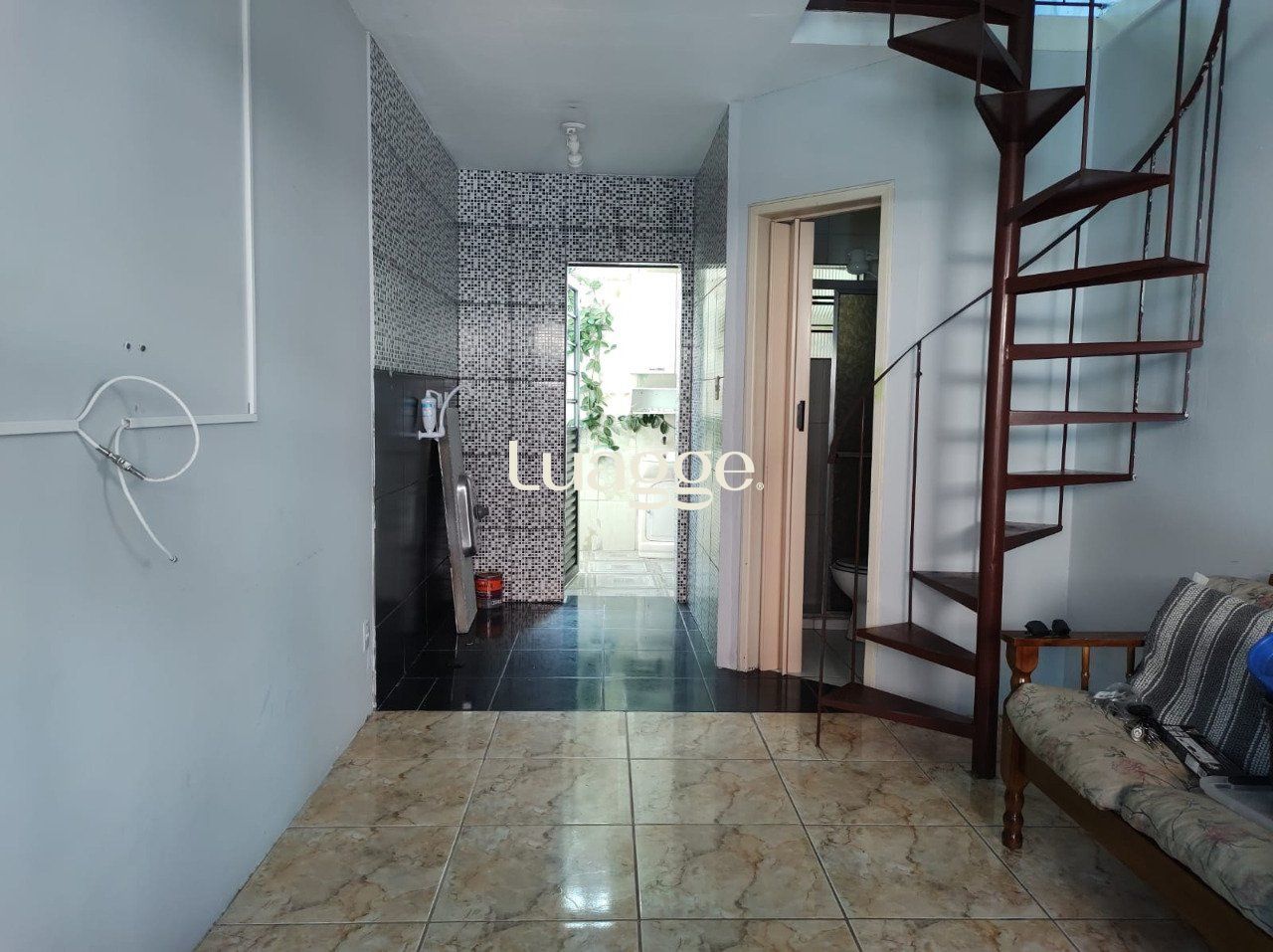 Casa de Condomínio à venda com 2 quartos, 38m² - Foto 2