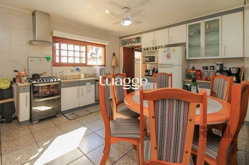 Casa à venda com 3 quartos, 207m² - Foto 6