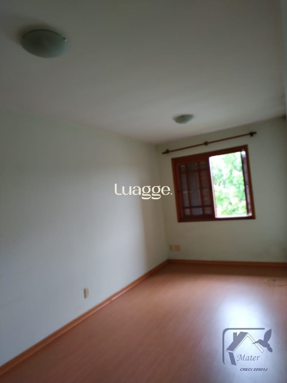 Casa à venda com 3 quartos, 219m² - Foto 9