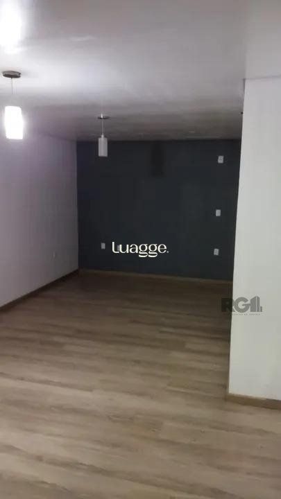 Casa à venda com 3 quartos, 68m² - Foto 2
