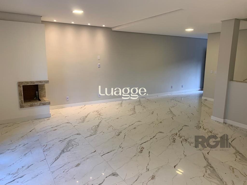 Casa à venda com 3 quartos, 234m² - Foto 9