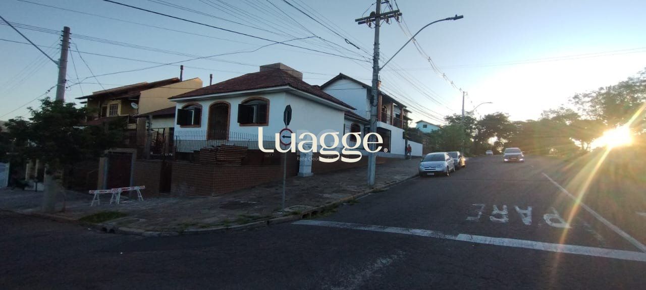 Casa à venda com 4 quartos, 382m² - Foto 3